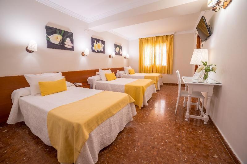 Hotel Romerito Μάλαγα Δωμάτιο φωτογραφία