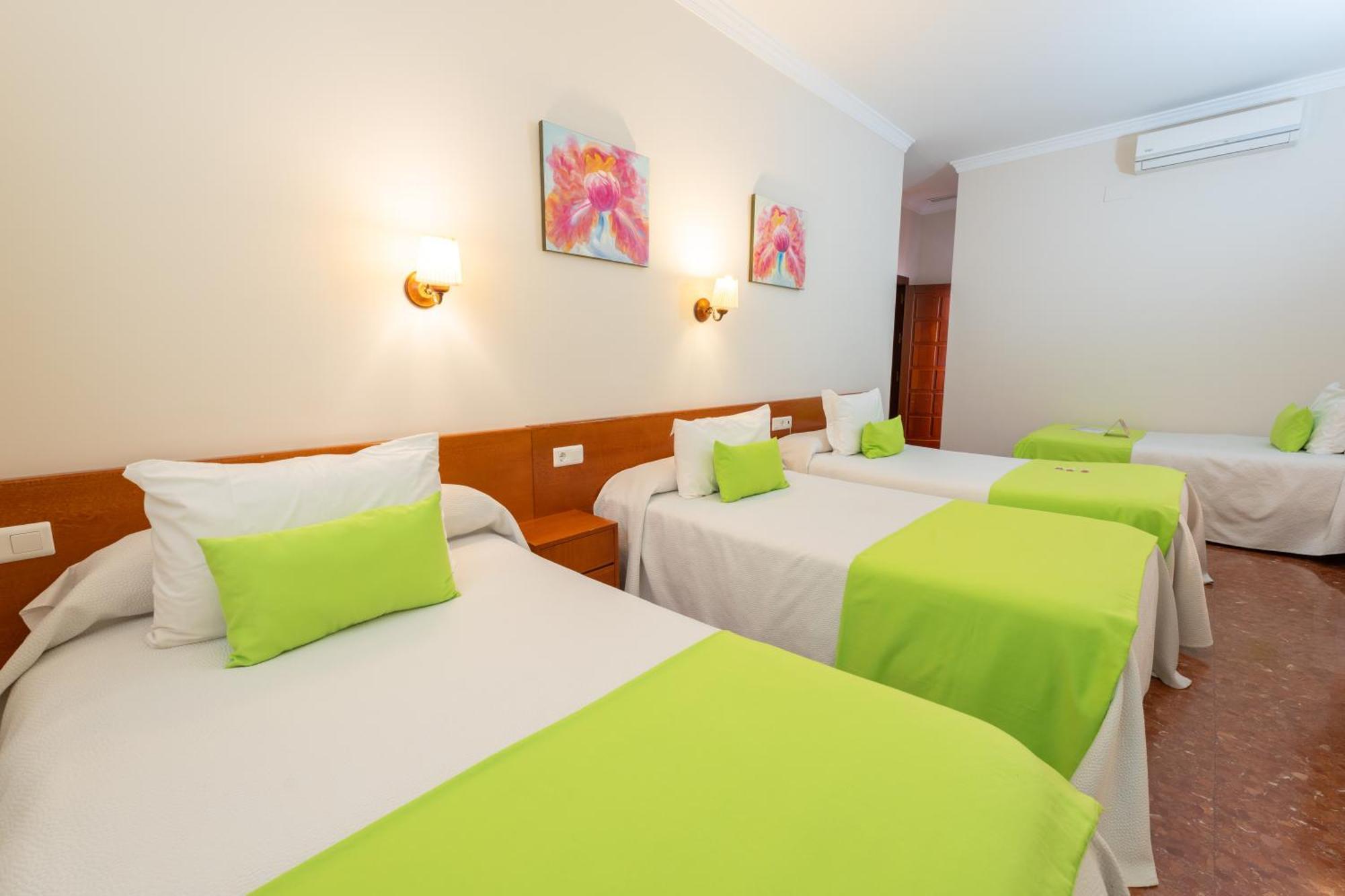 Hotel Romerito Μάλαγα Δωμάτιο φωτογραφία