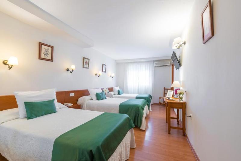 Hotel Romerito Μάλαγα Δωμάτιο φωτογραφία