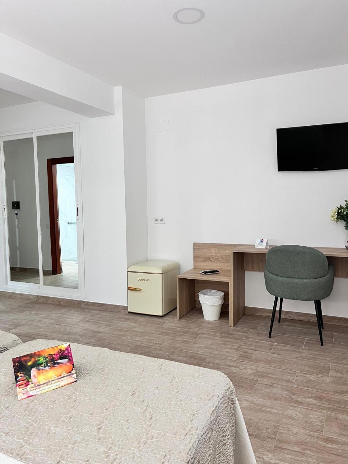 Hotel Romerito Μάλαγα Εξωτερικό φωτογραφία